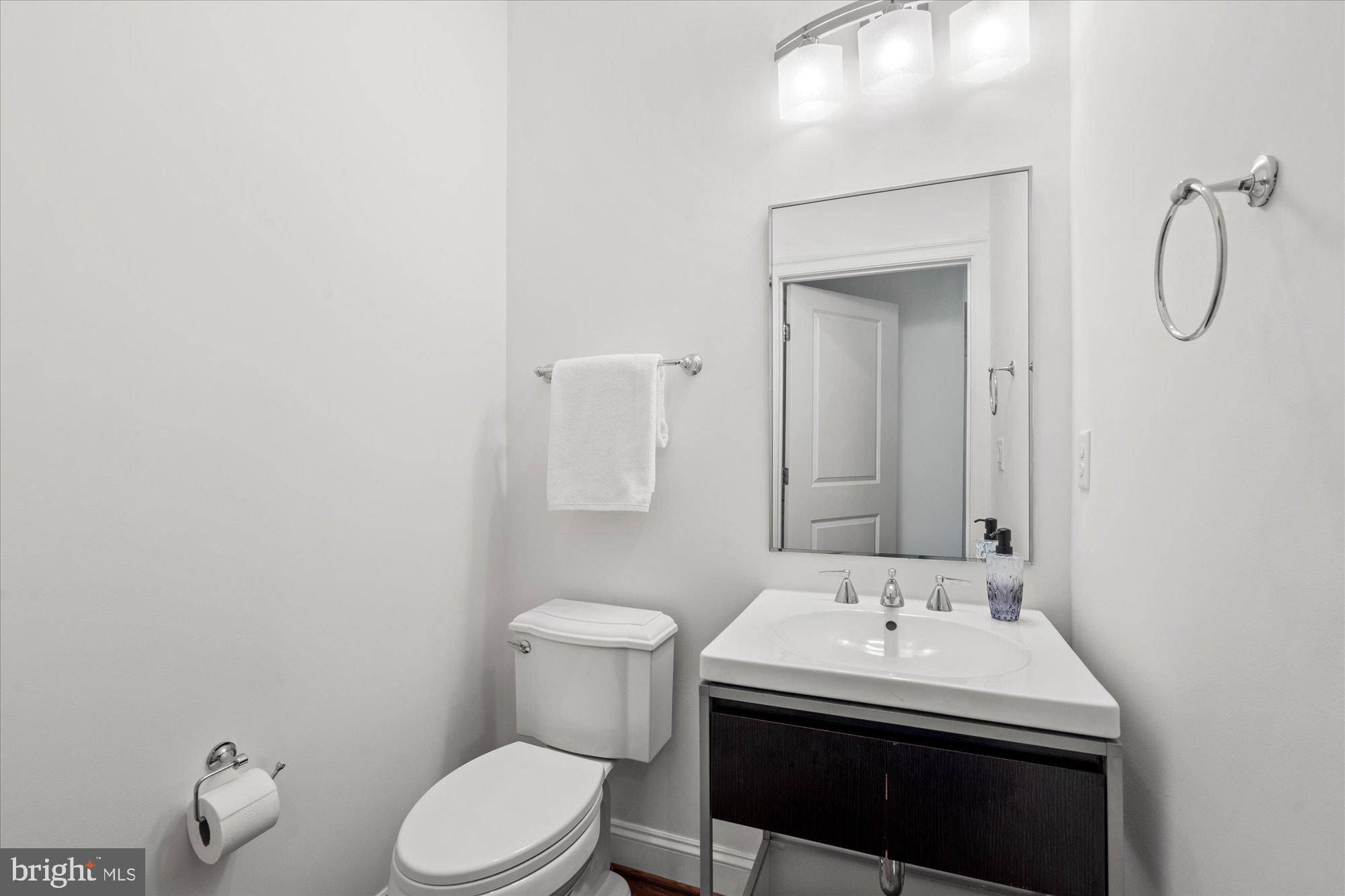 5226 STRATHMORE AVENUE