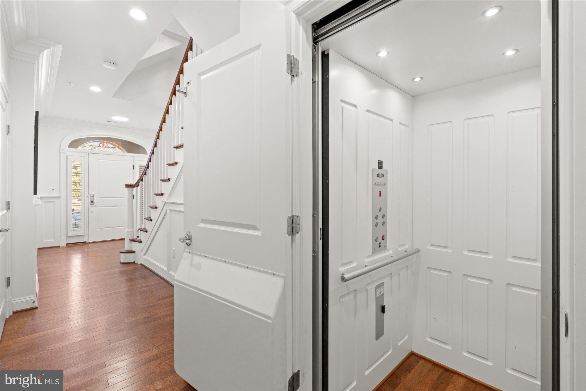 5226 STRATHMORE AVENUE