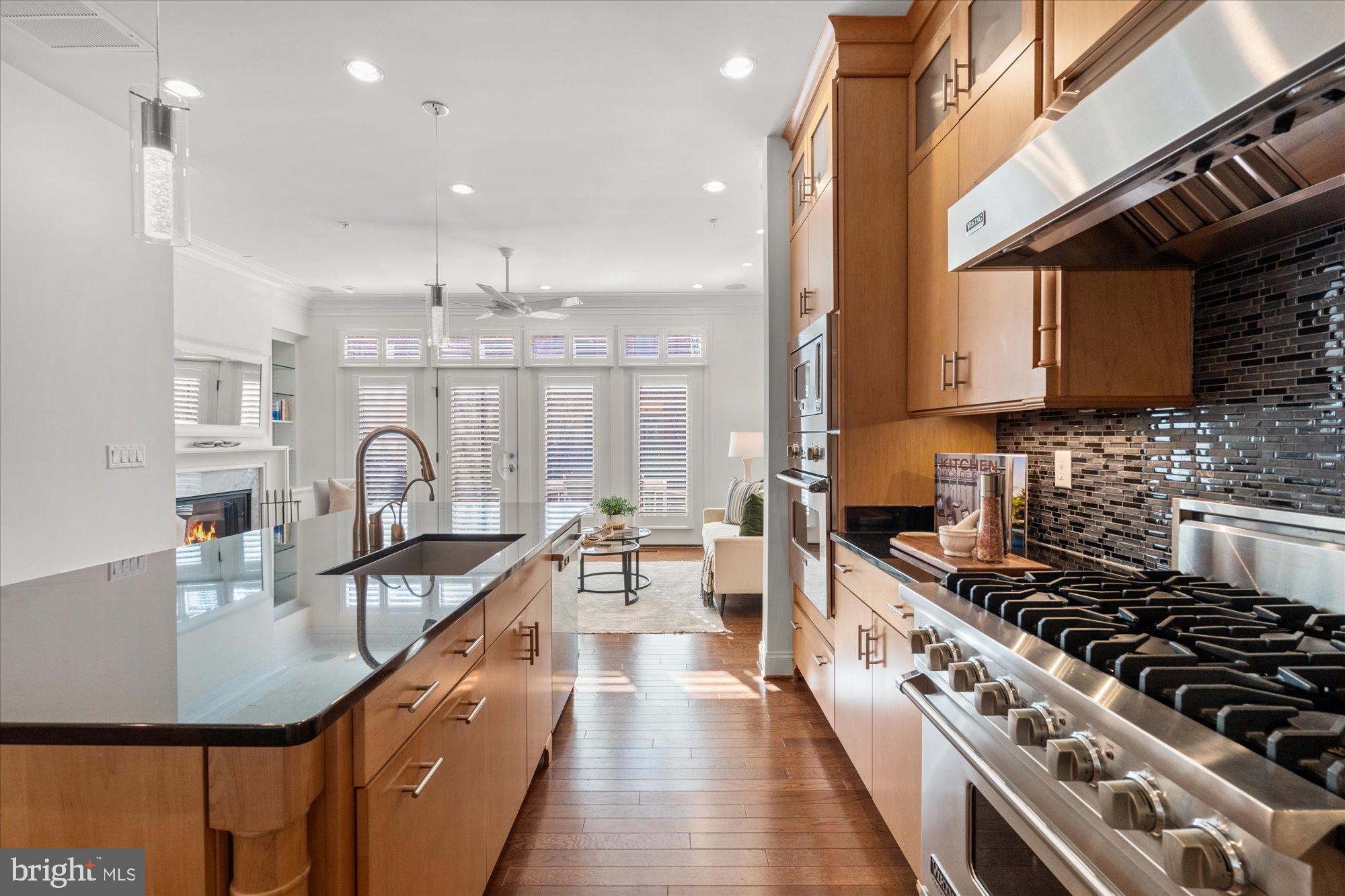 5226 STRATHMORE AVENUE