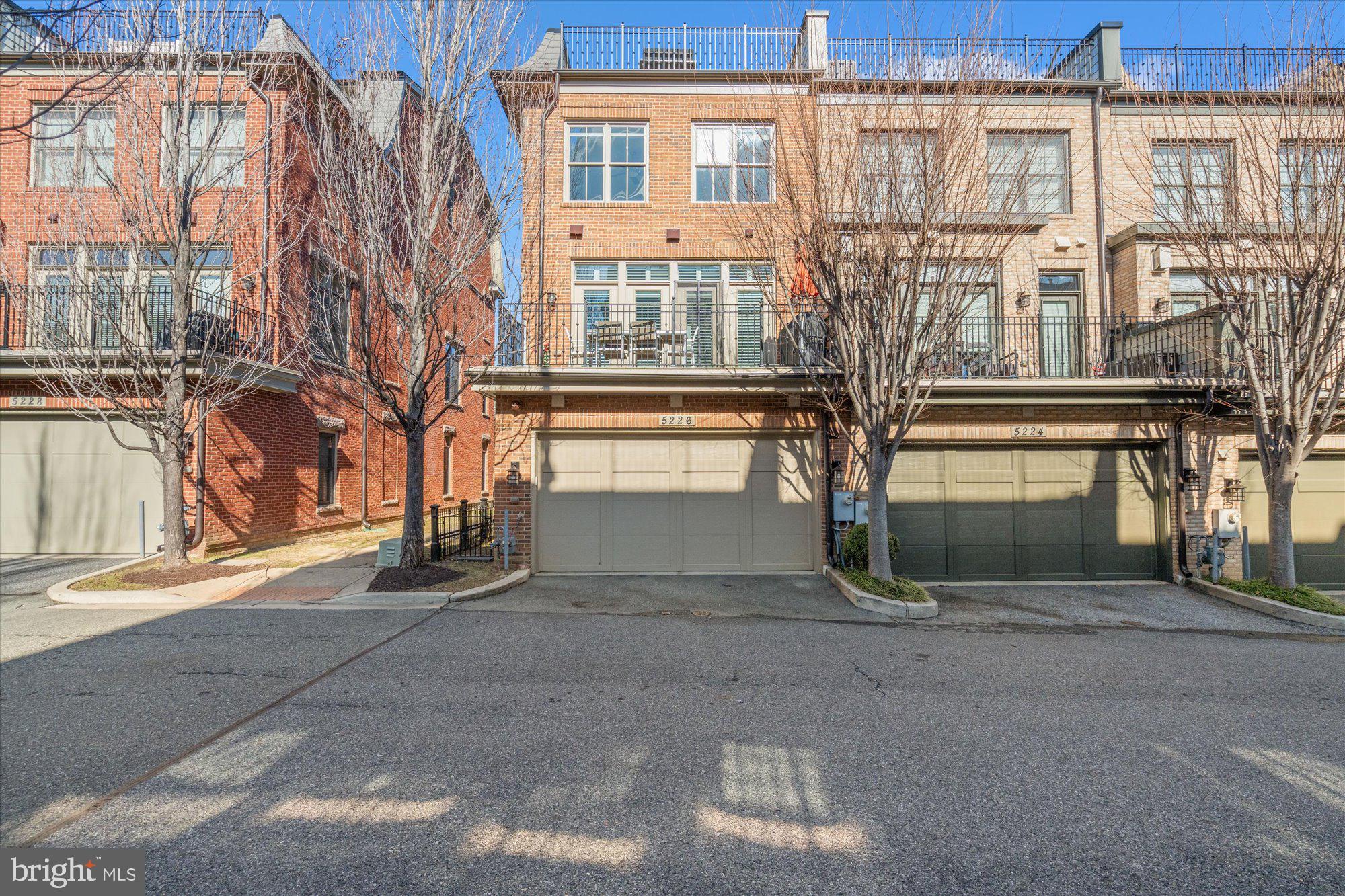 5226 STRATHMORE AVENUE