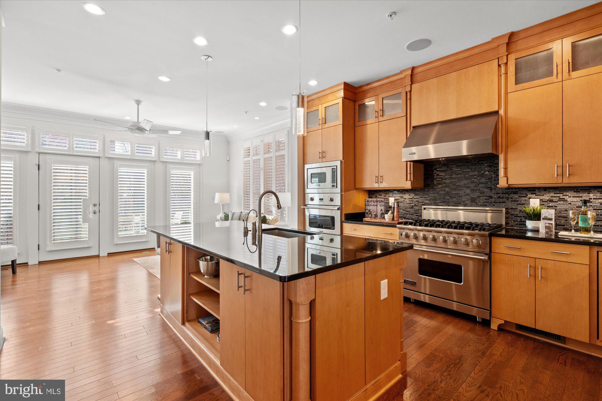 5226 STRATHMORE AVENUE