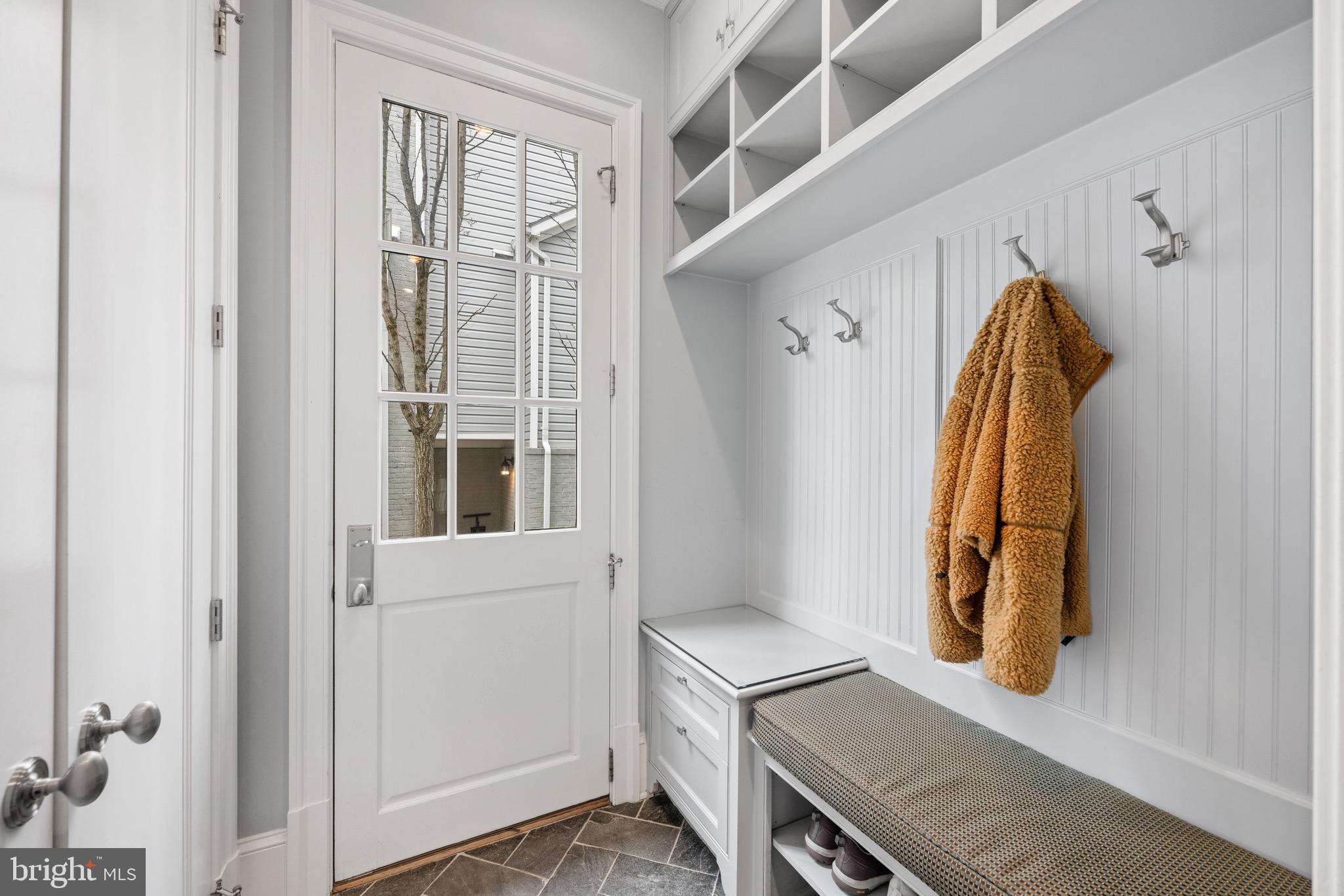 4822 DRUMMOND AVENUE