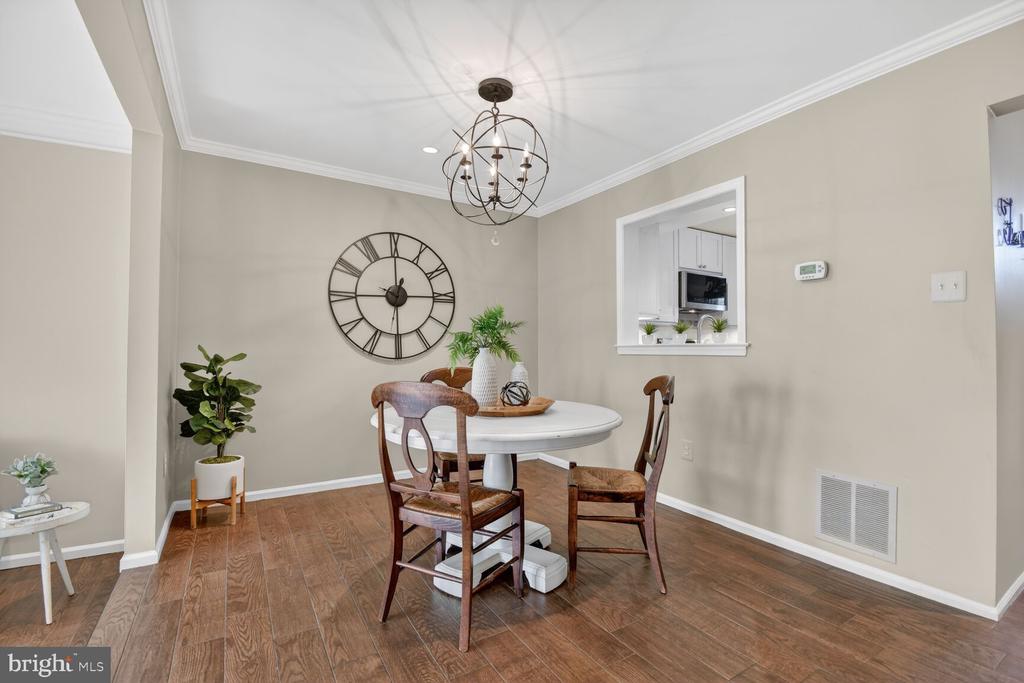 29 GROVE RIDGE COURT