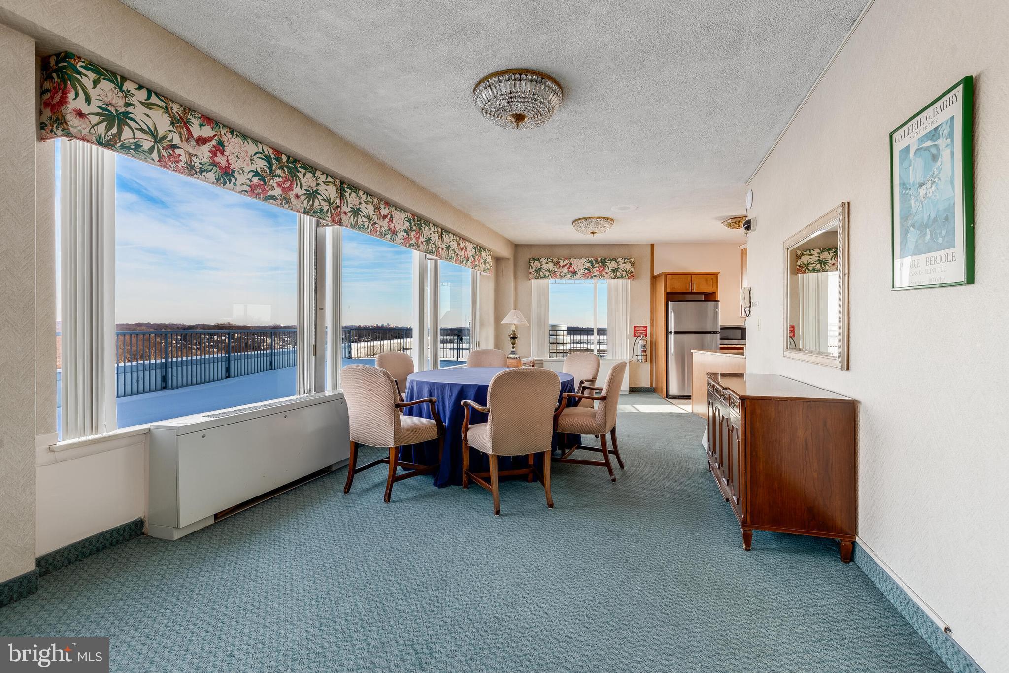 10201 GROSVENOR PLACE 204