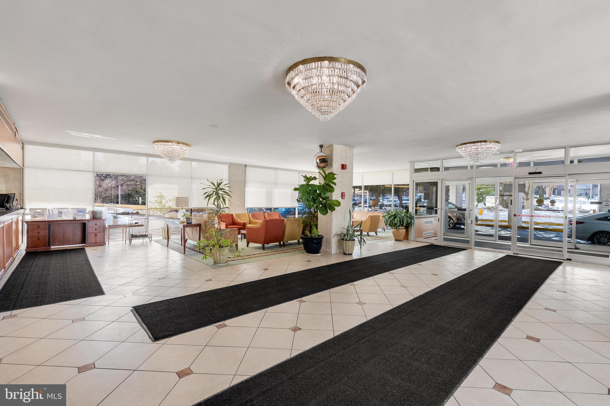 10201 GROSVENOR PLACE 204