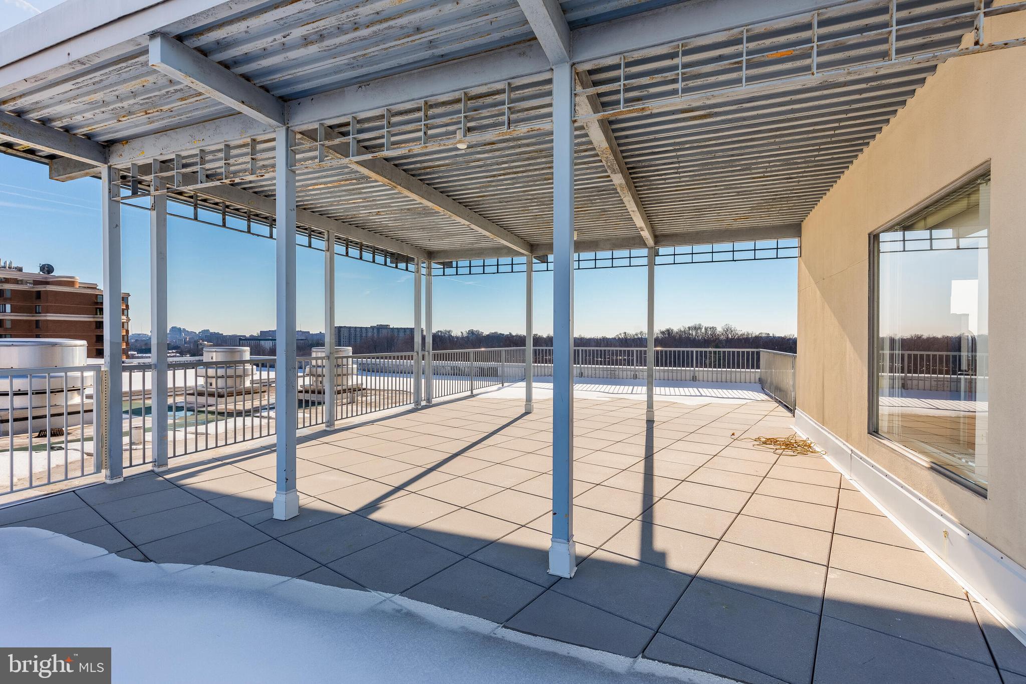 10201 GROSVENOR PLACE 204