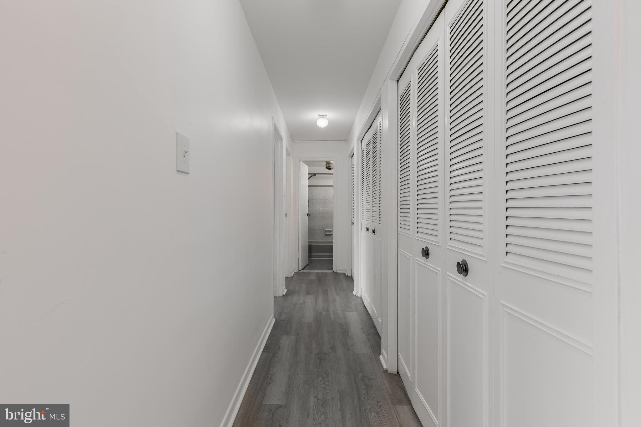 10201 GROSVENOR PLACE 204