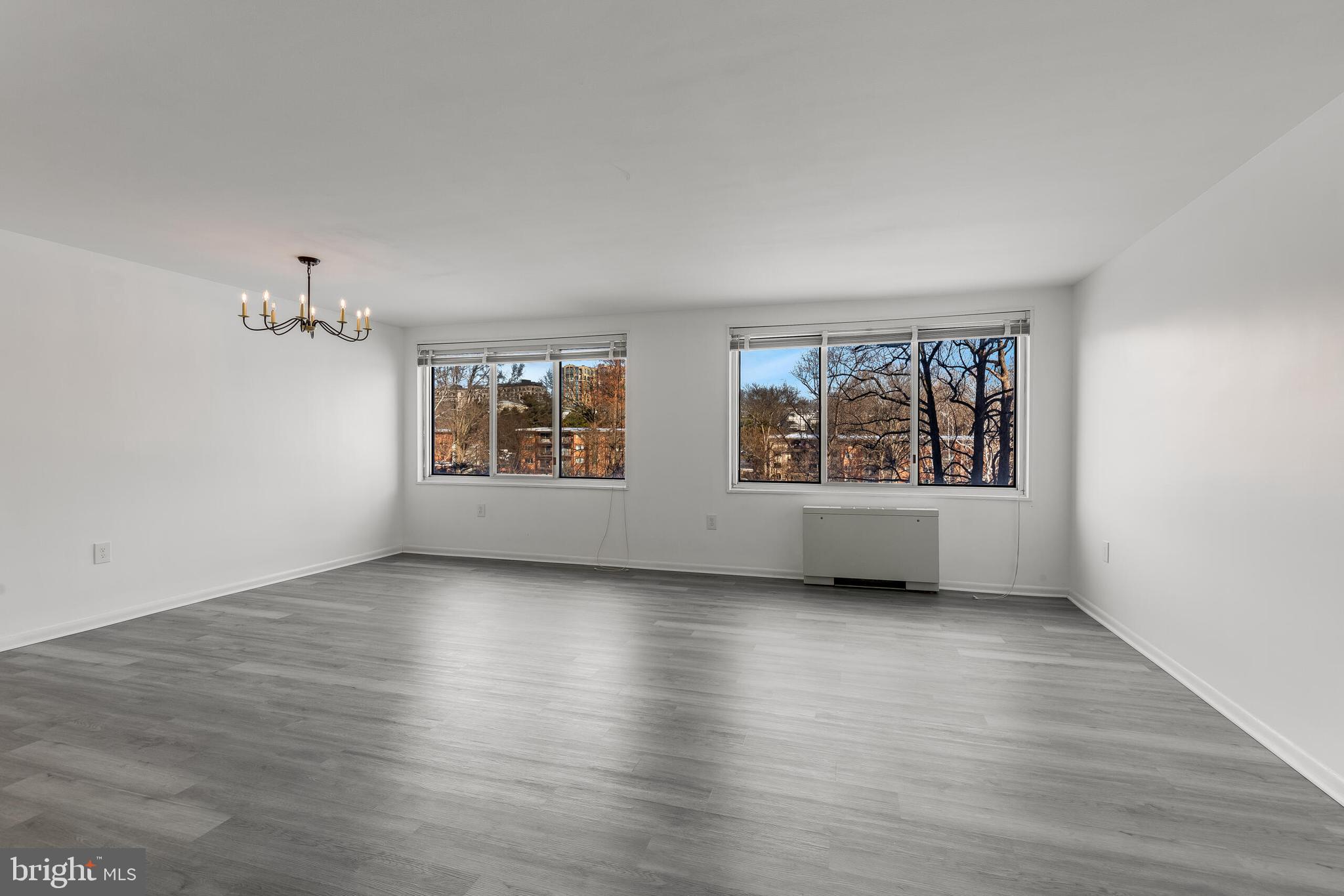 10201 GROSVENOR PLACE 204