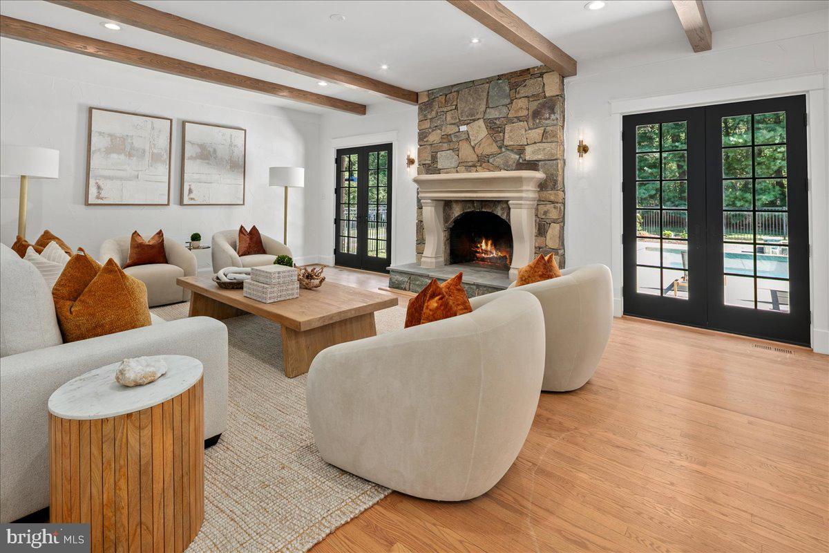 10816 BARN WOOD LANE