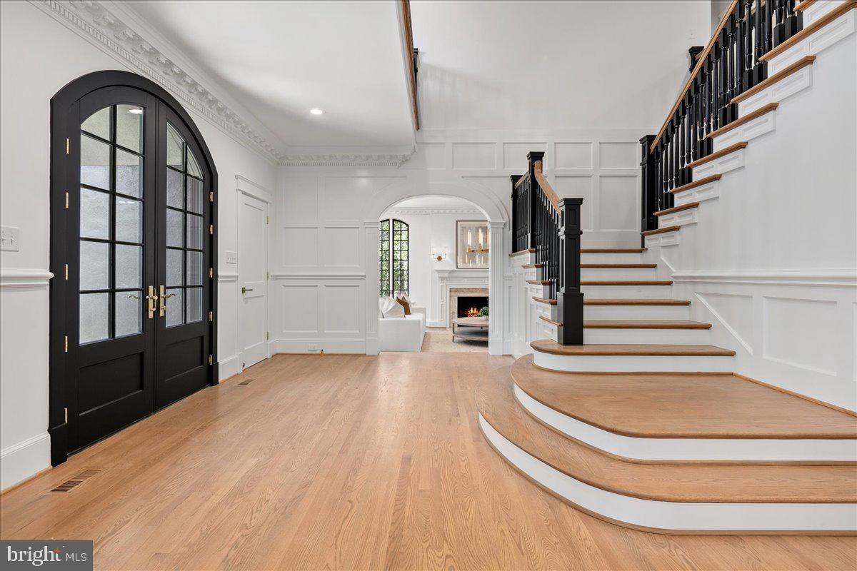 10816 BARN WOOD LANE