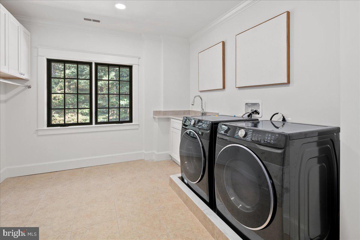 10816 BARN WOOD LANE