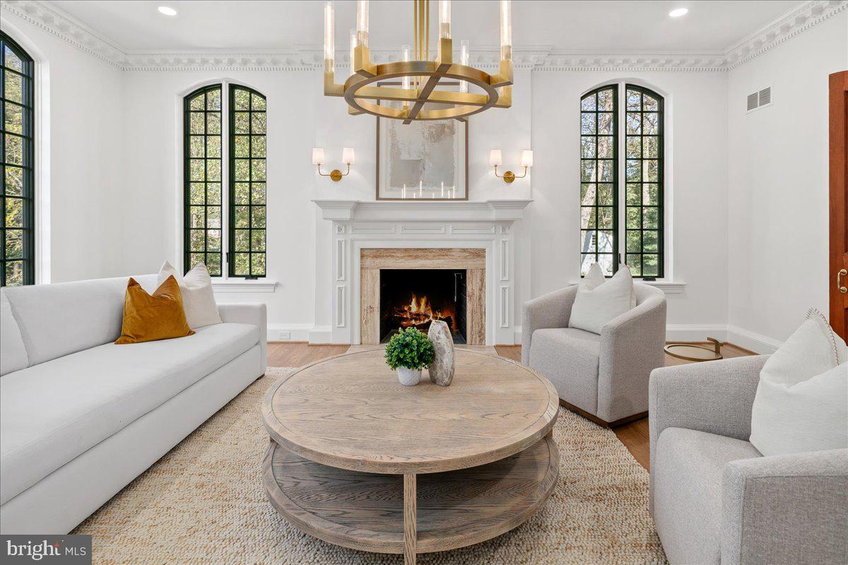 10816 BARN WOOD LANE