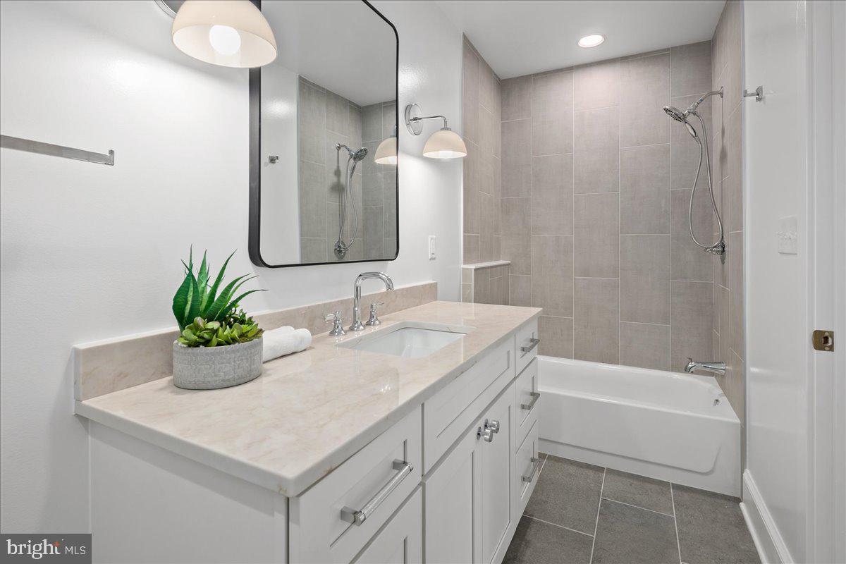 10816 BARN WOOD LANE