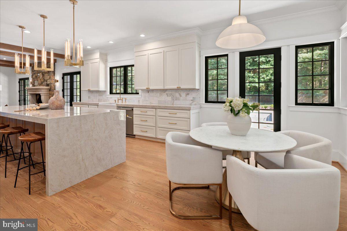 10816 BARN WOOD LANE