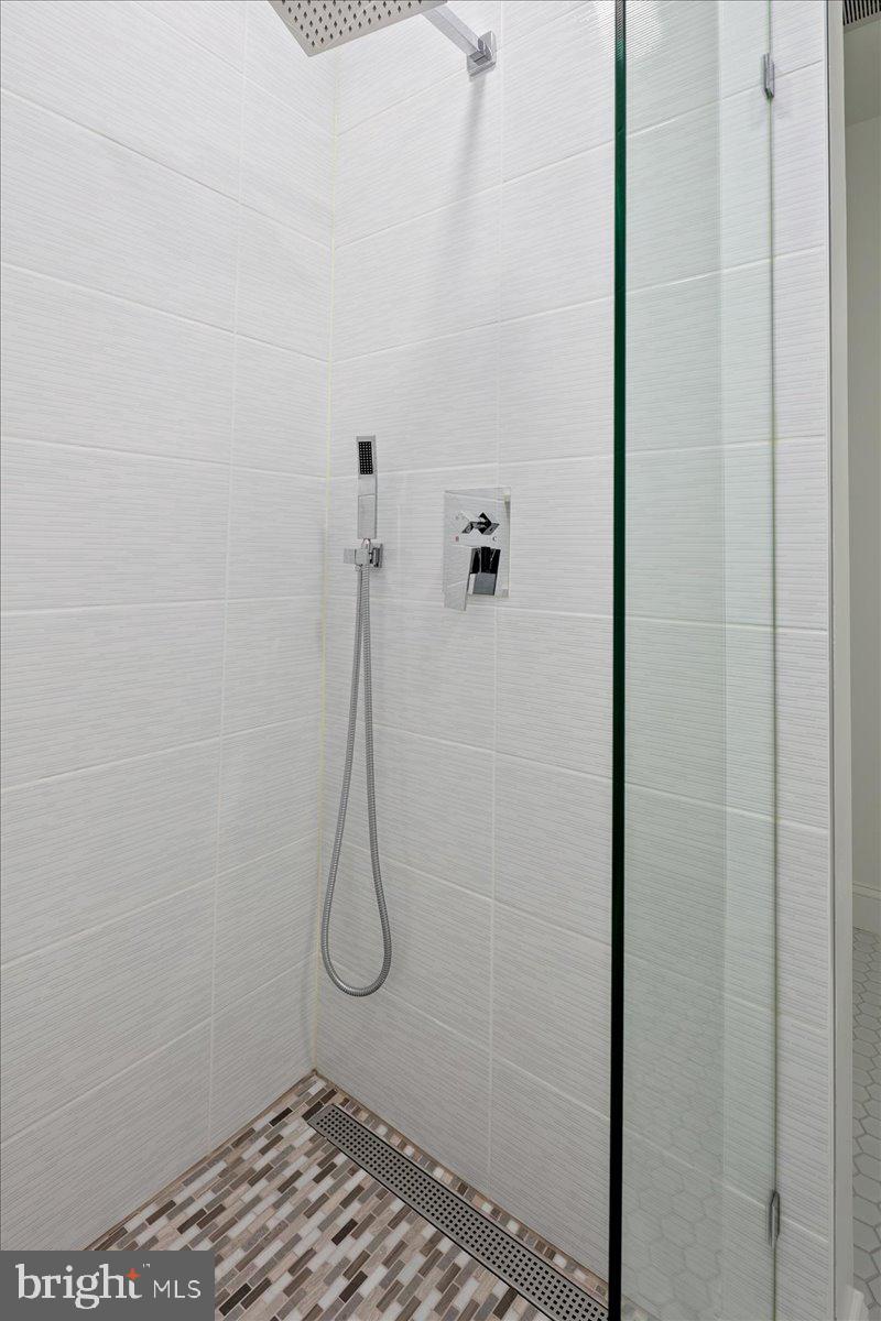 10816 BARN WOOD LANE