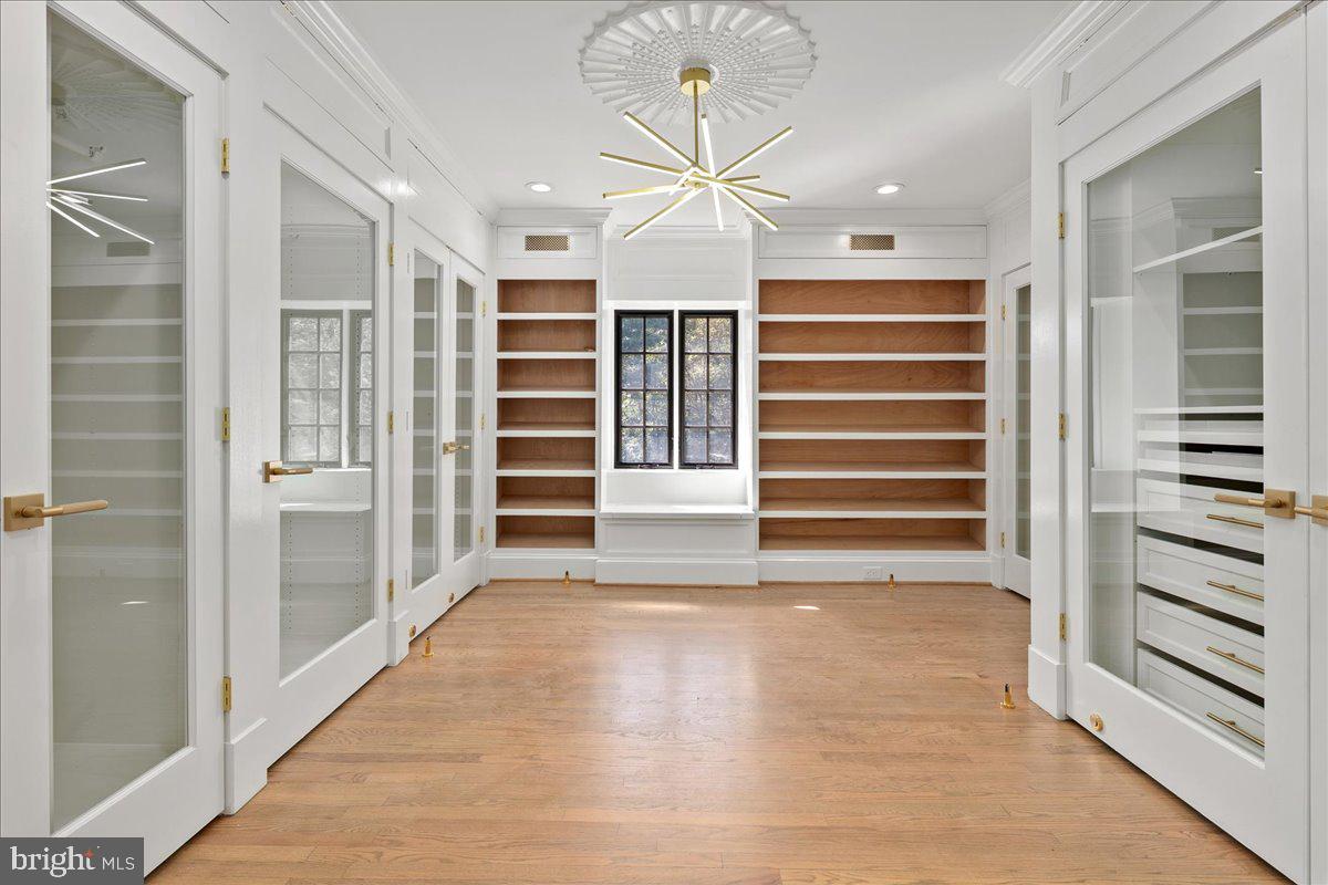 10816 BARN WOOD LANE