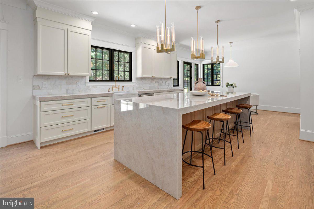 10816 BARN WOOD LANE