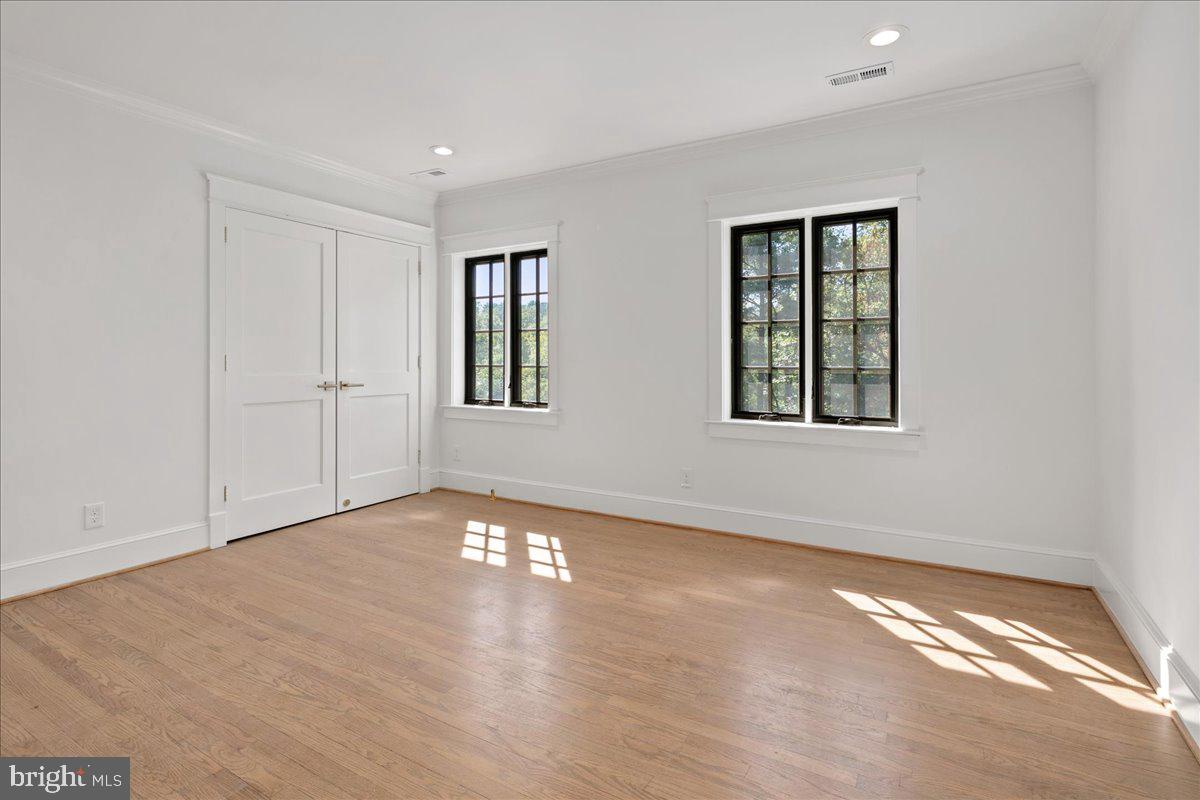 10816 BARN WOOD LANE