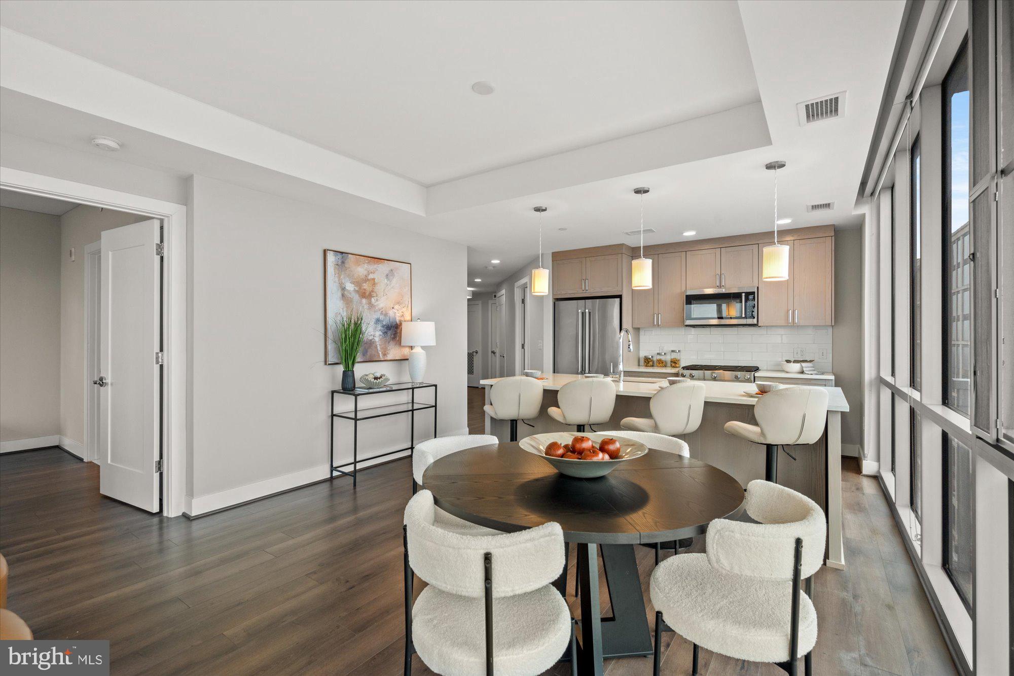 930 ROSE AVENUE 1704