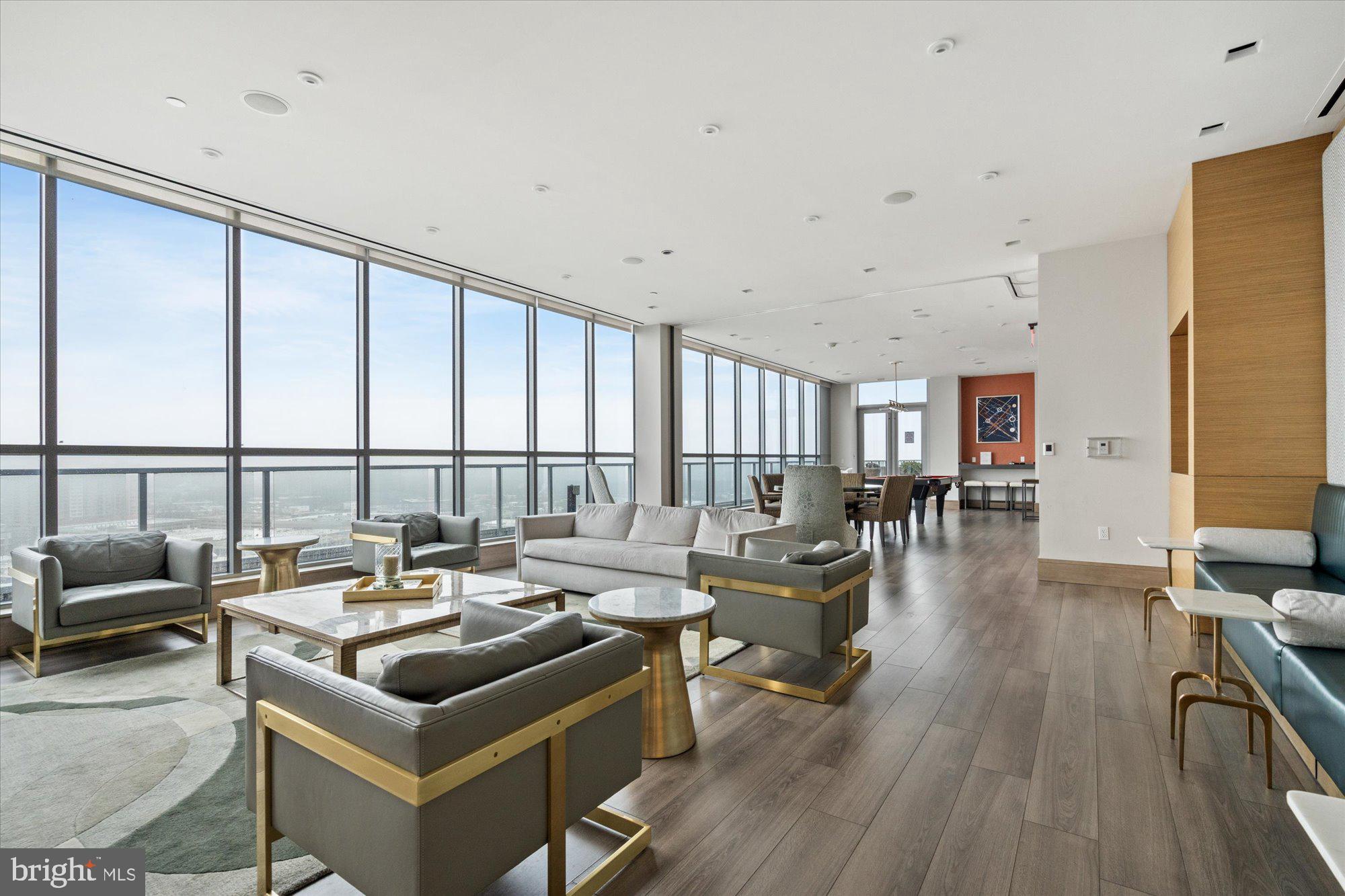 930 ROSE AVENUE 1704