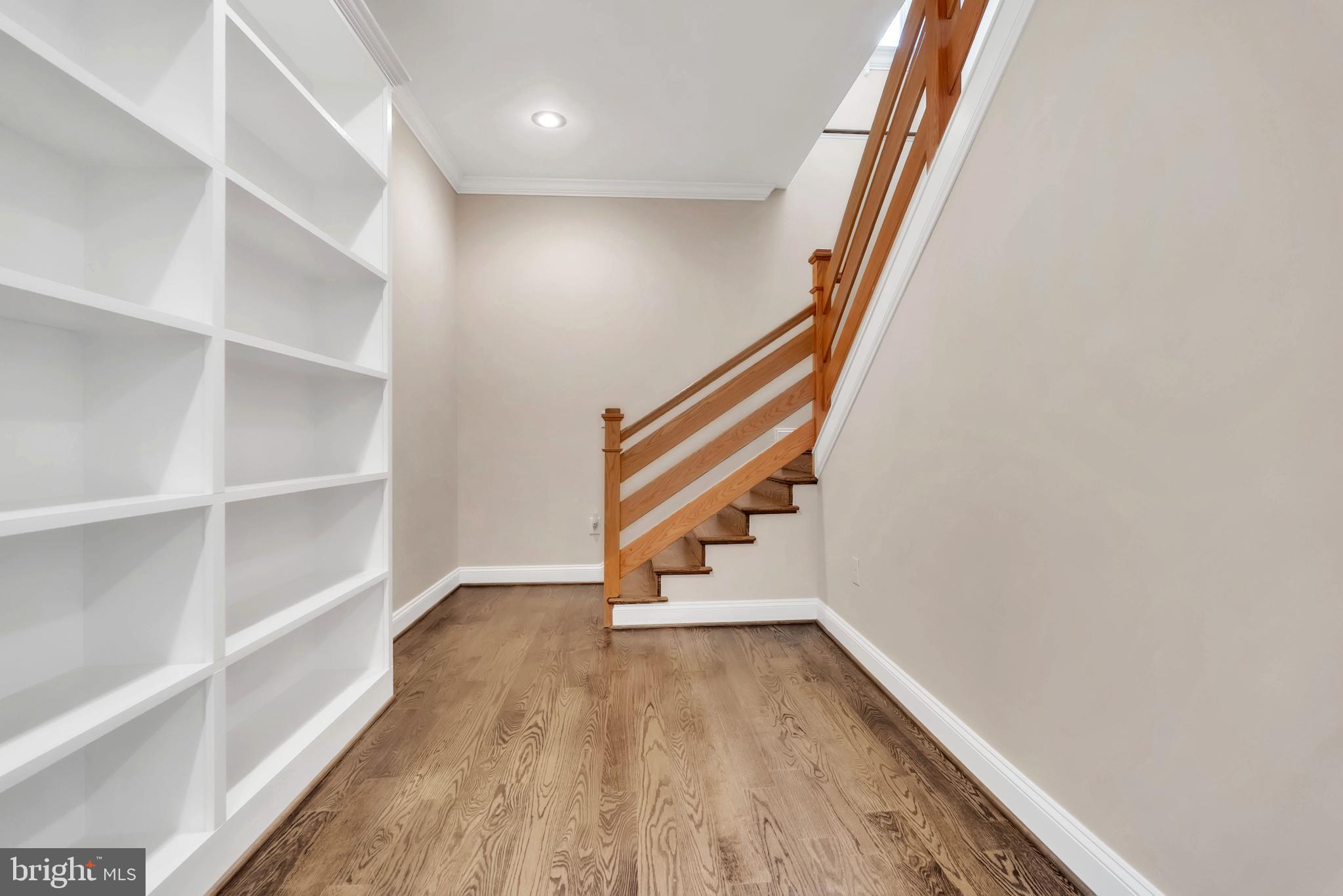 6415 BRADLEY BOULEVARD