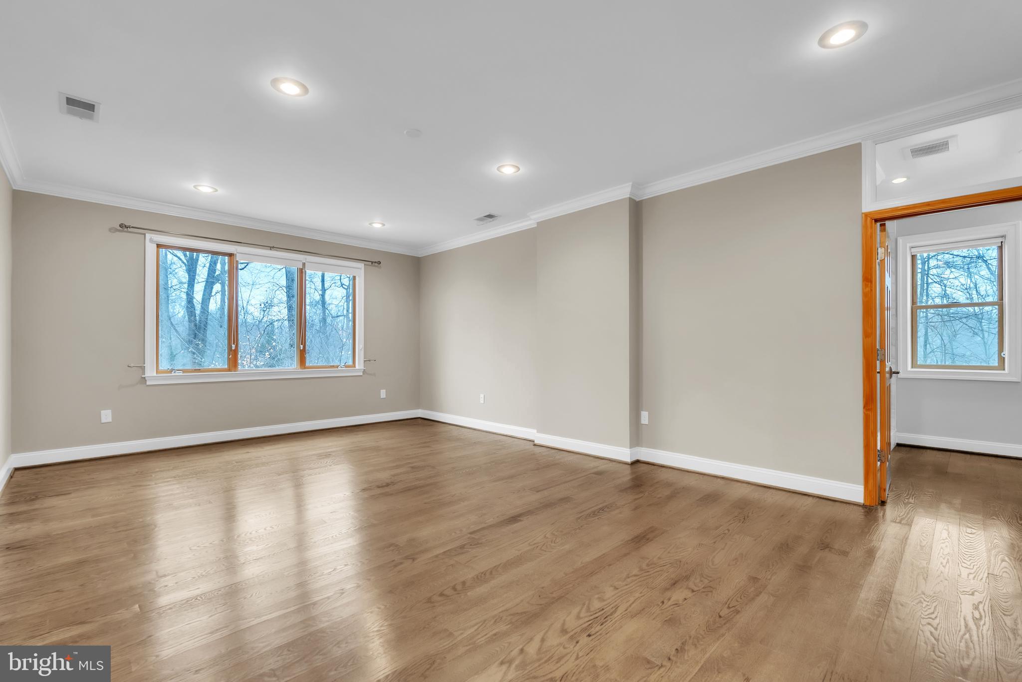 6415 BRADLEY BOULEVARD