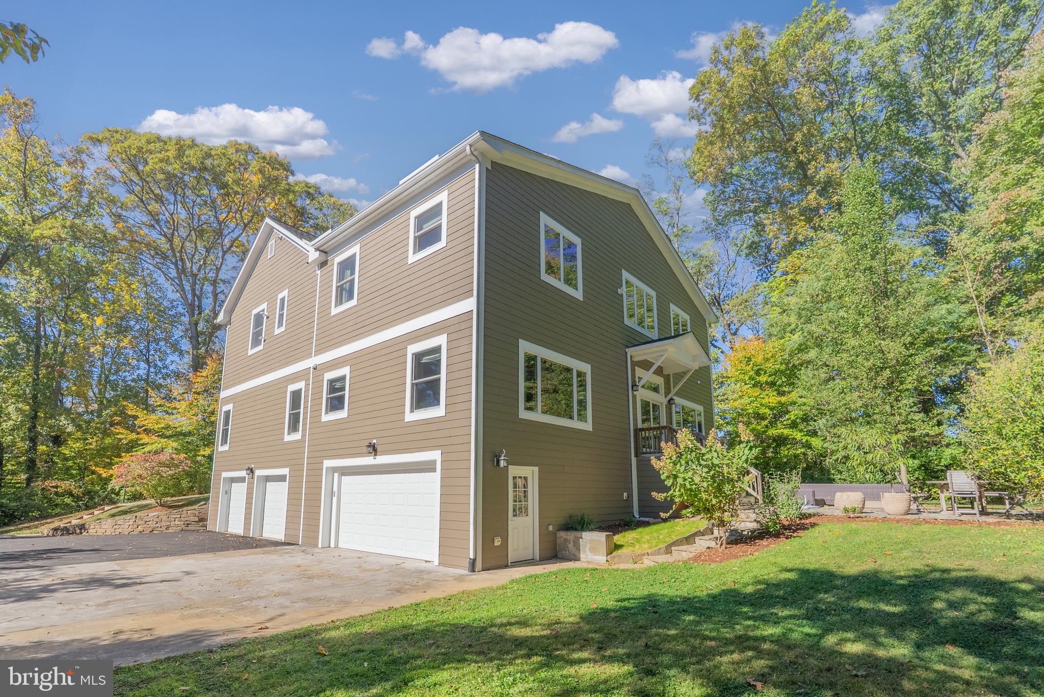 6415 BRADLEY BOULEVARD