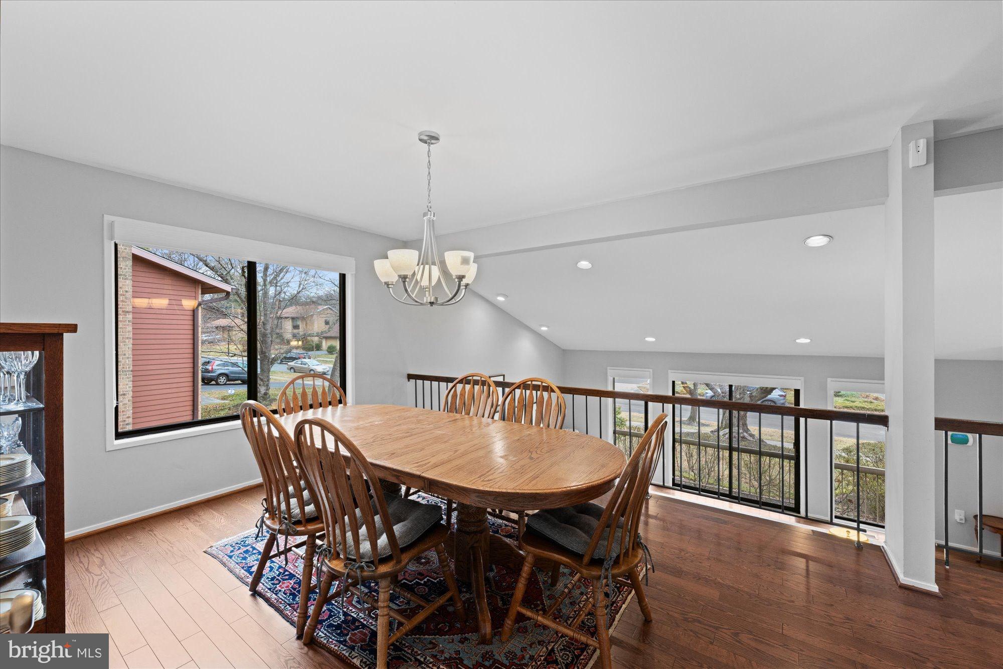 2519 OAKENSHIELD DRIVE