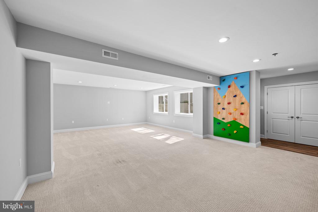 9303 KENTSTONE DRIVE