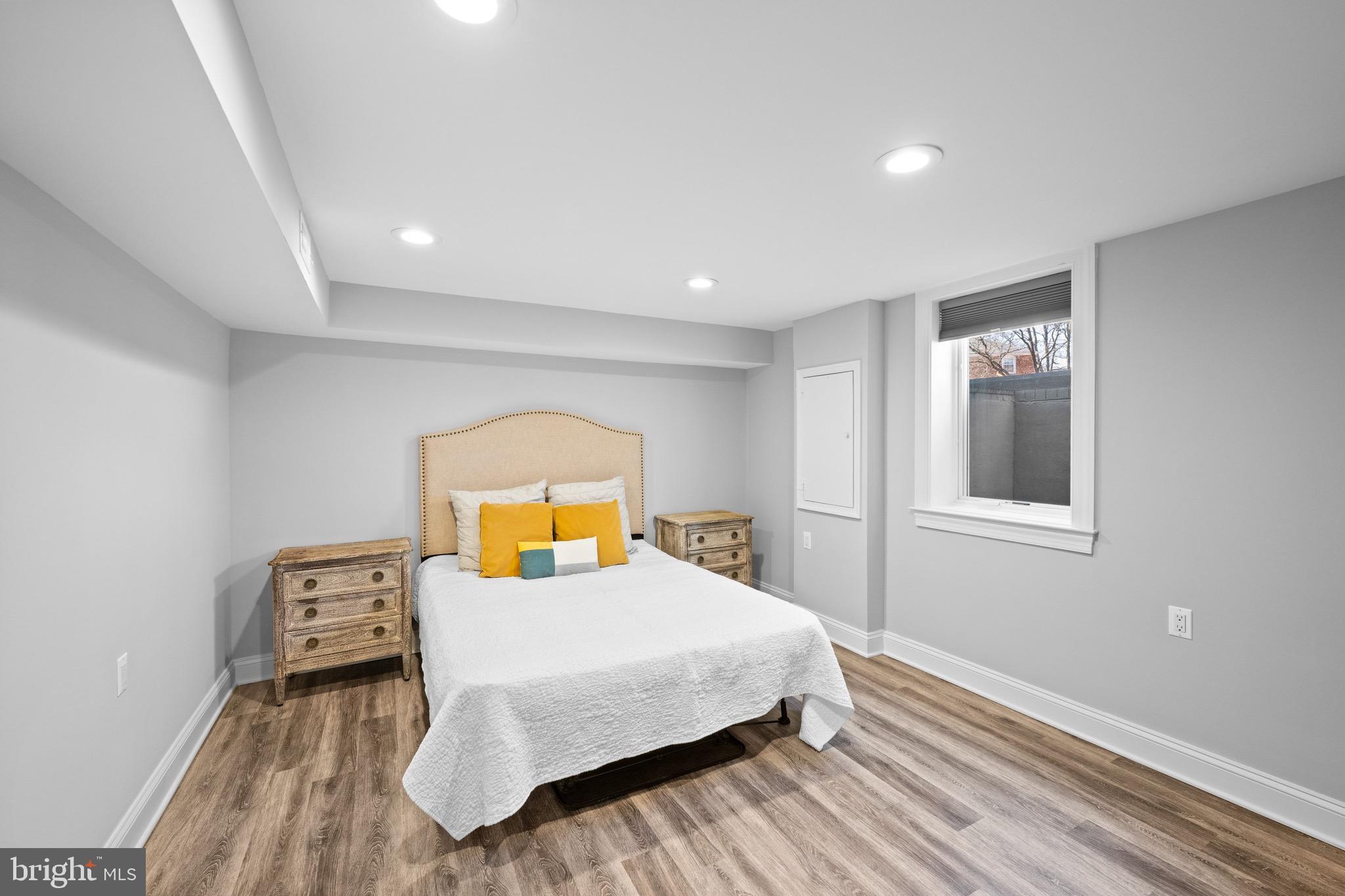 9303 KENTSTONE DRIVE