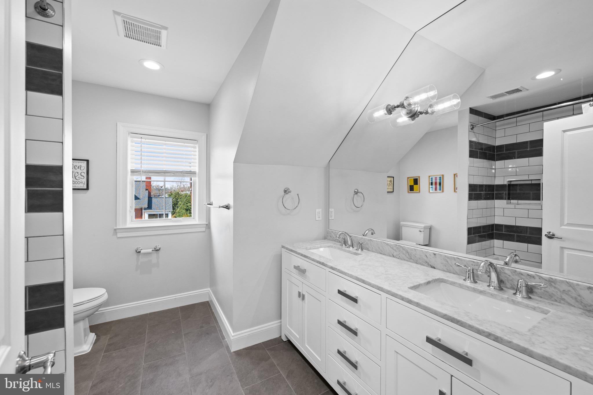 9303 KENTSTONE DRIVE