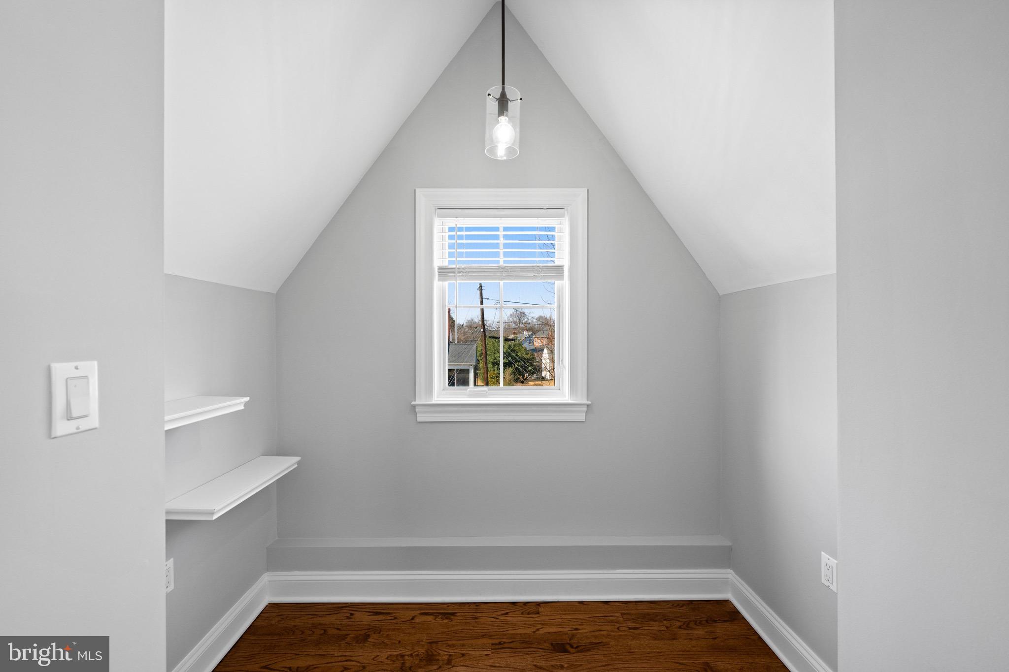 9303 KENTSTONE DRIVE