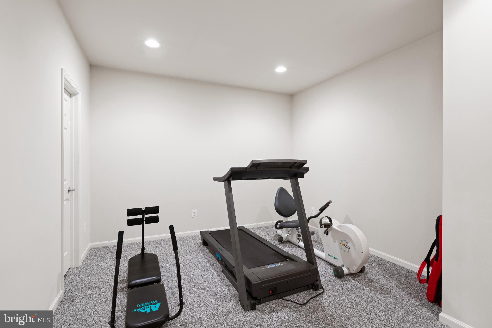 509 OAK KNOLL TERRACE