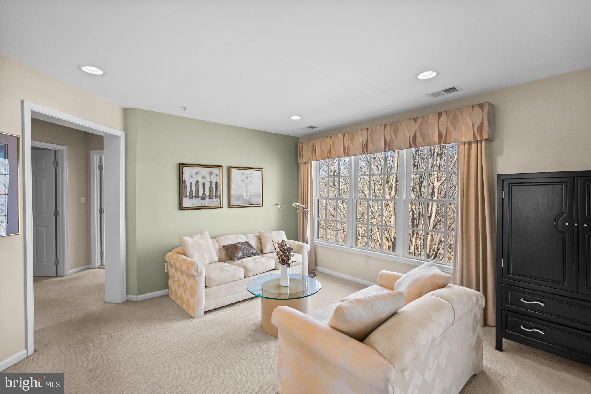 509 OAK KNOLL TERRACE