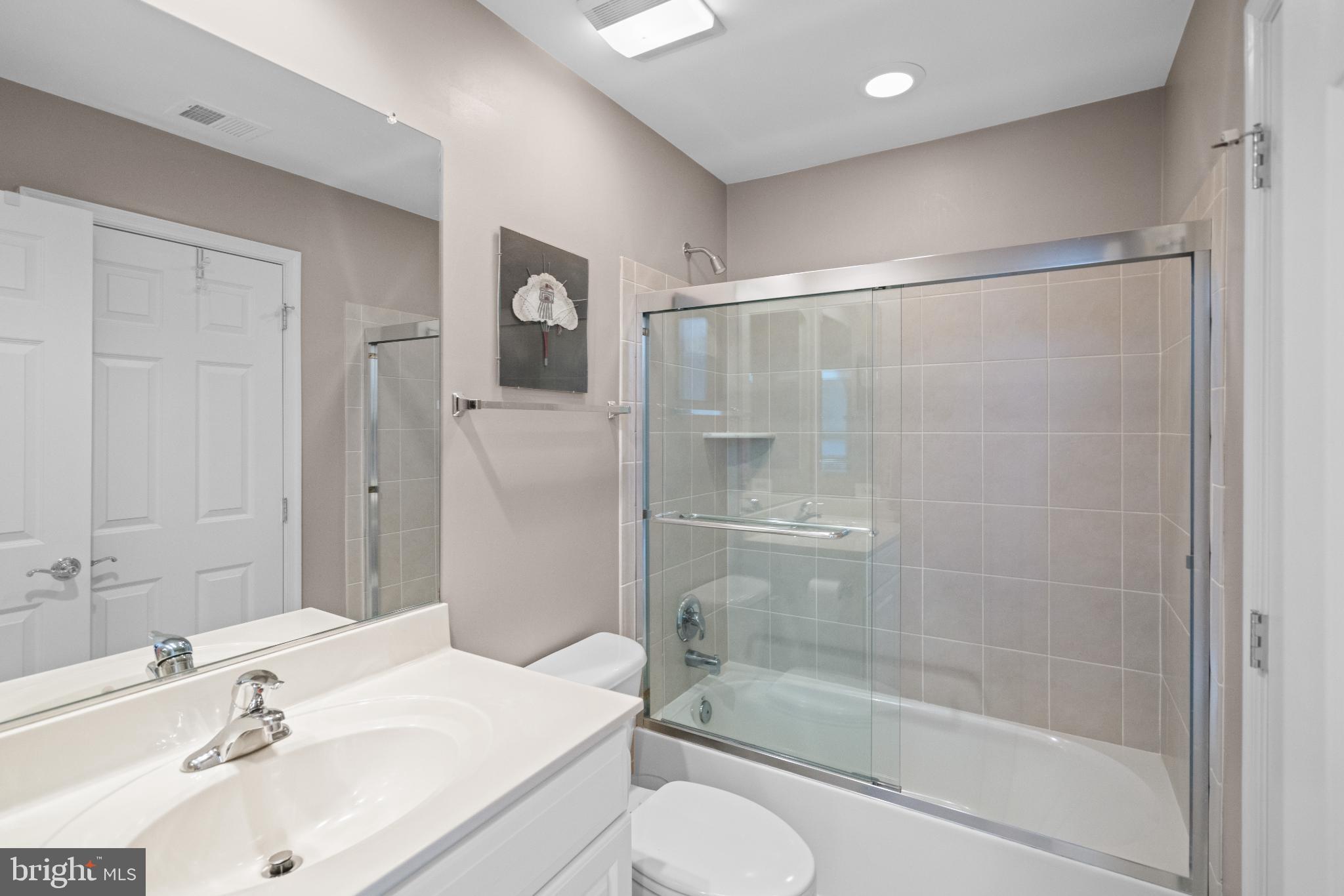 509 OAK KNOLL TERRACE