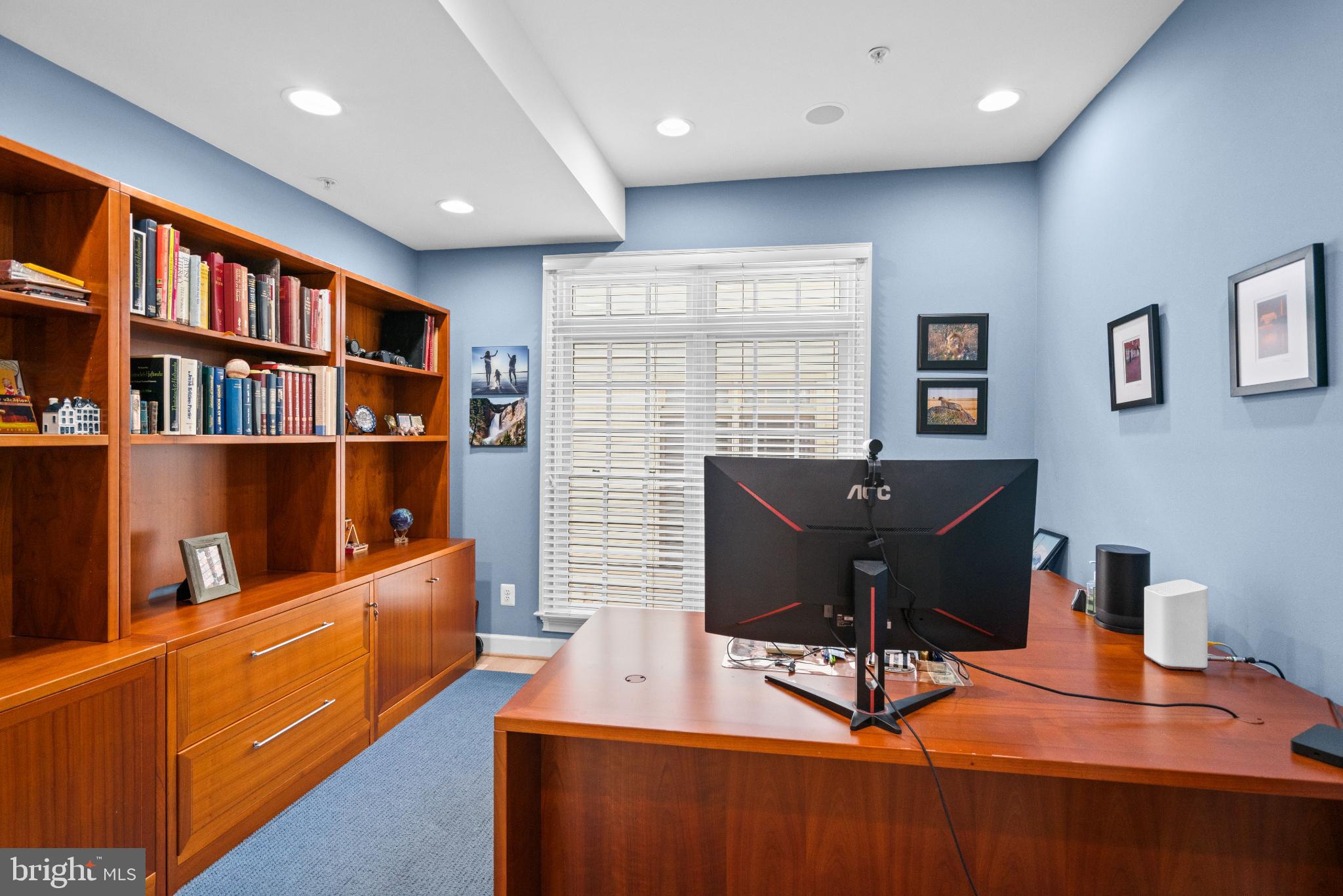 509 OAK KNOLL TERRACE