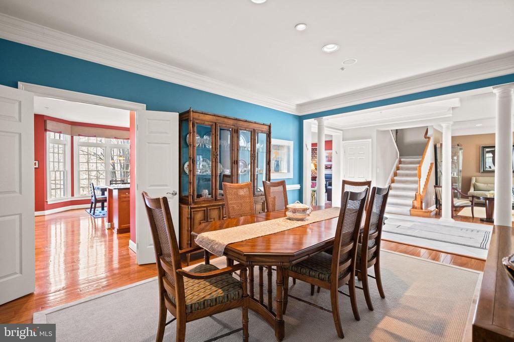 509 OAK KNOLL TERRACE