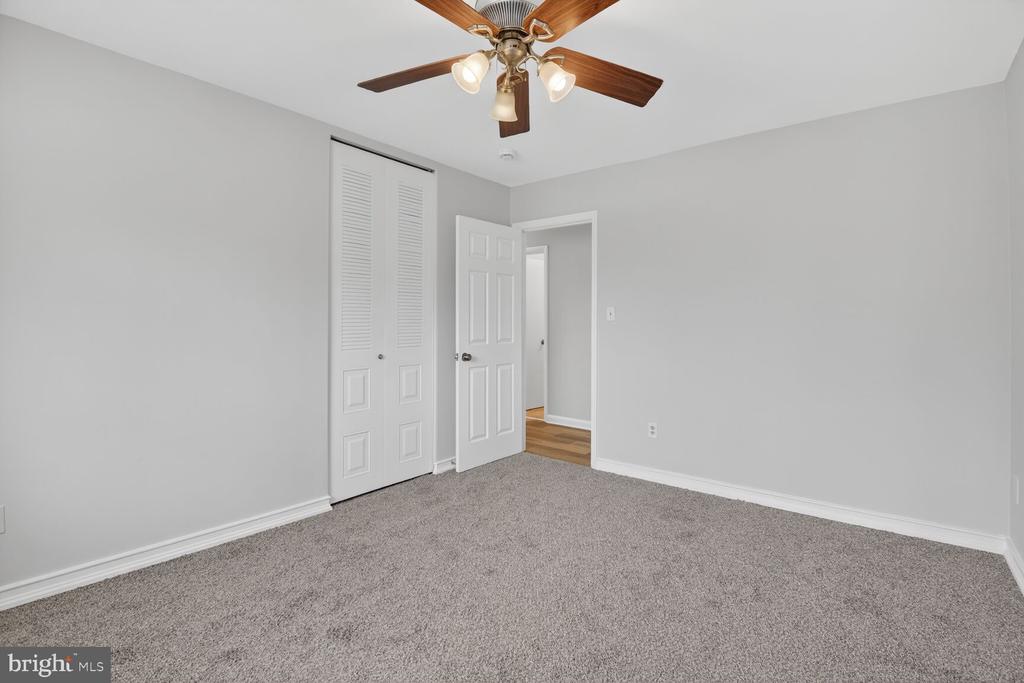 10423 MONTROSE AVENUE 303