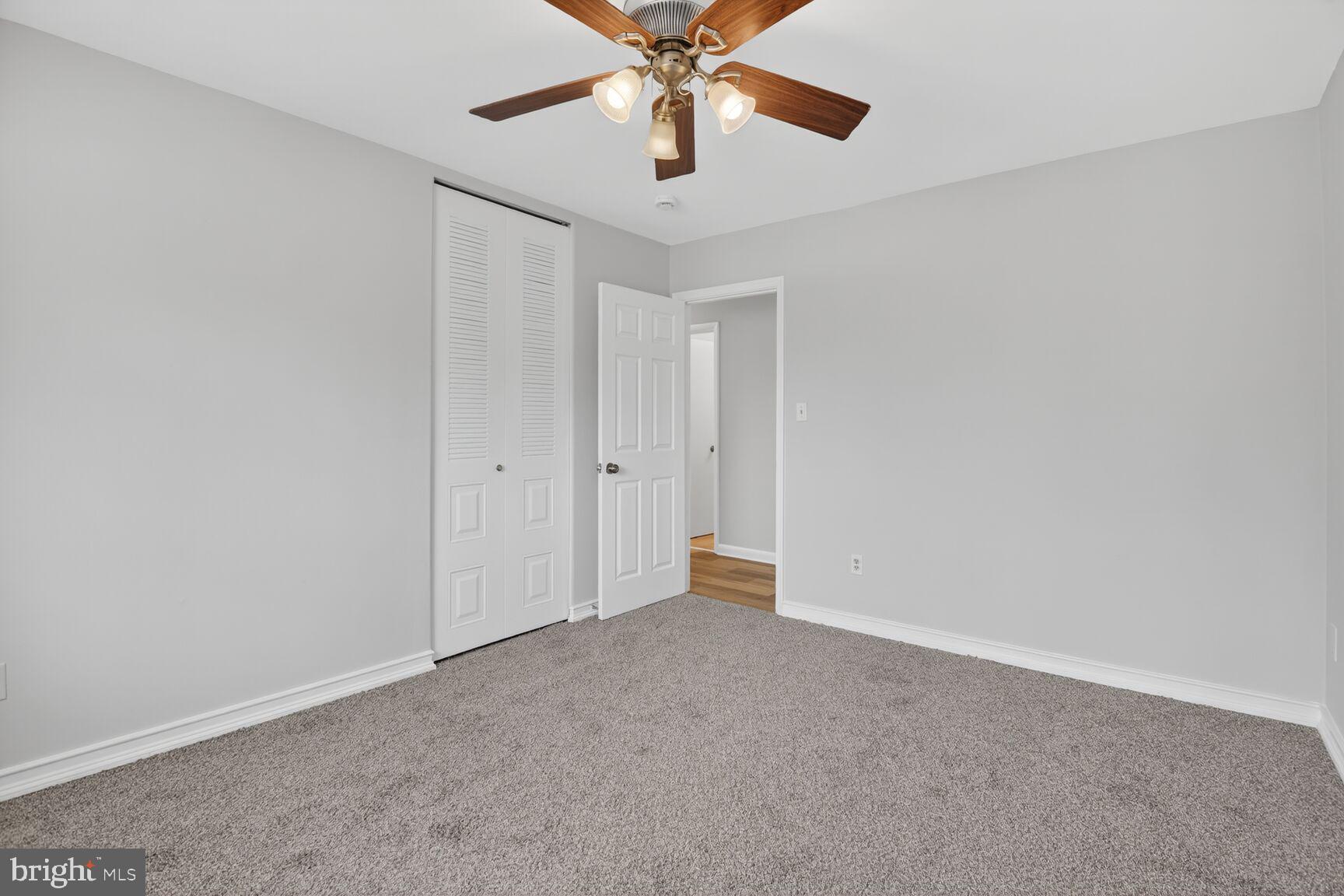 10423 MONTROSE AVENUE 303