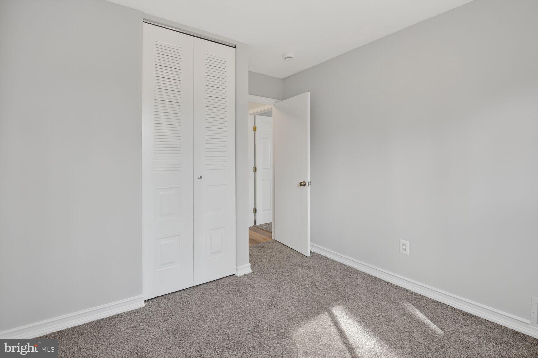 10423 MONTROSE AVENUE 303