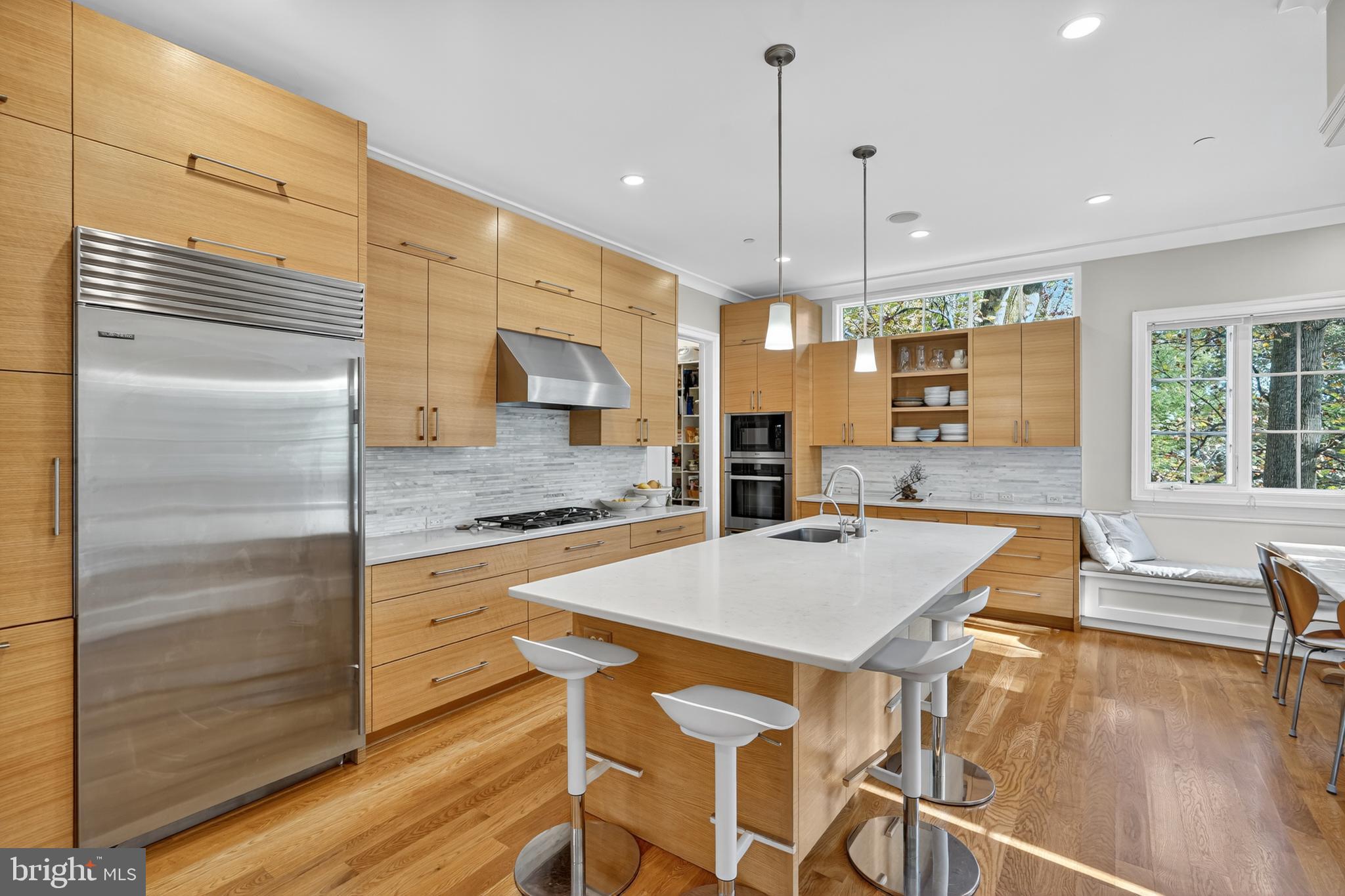 7318 BURDETTE COURT