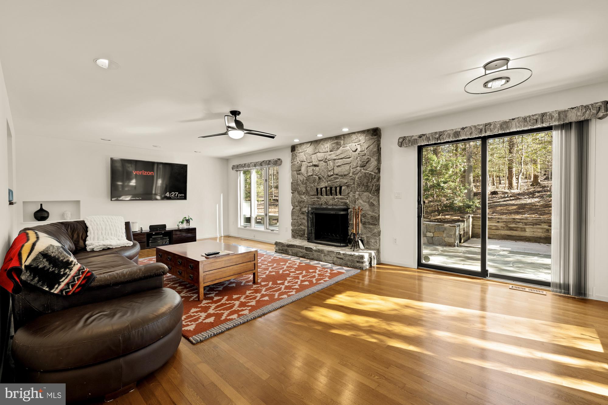 10419 CROSSING CREEK