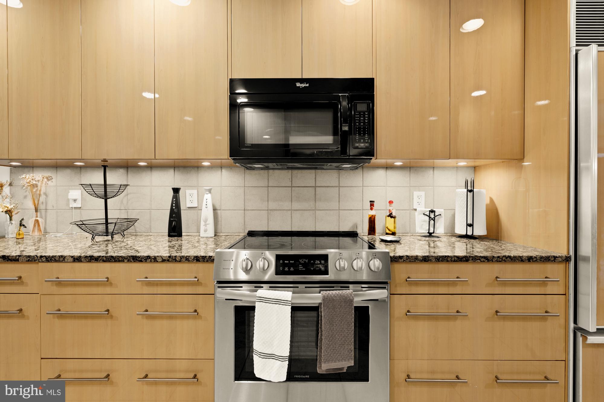 10419 CROSSING CREEK