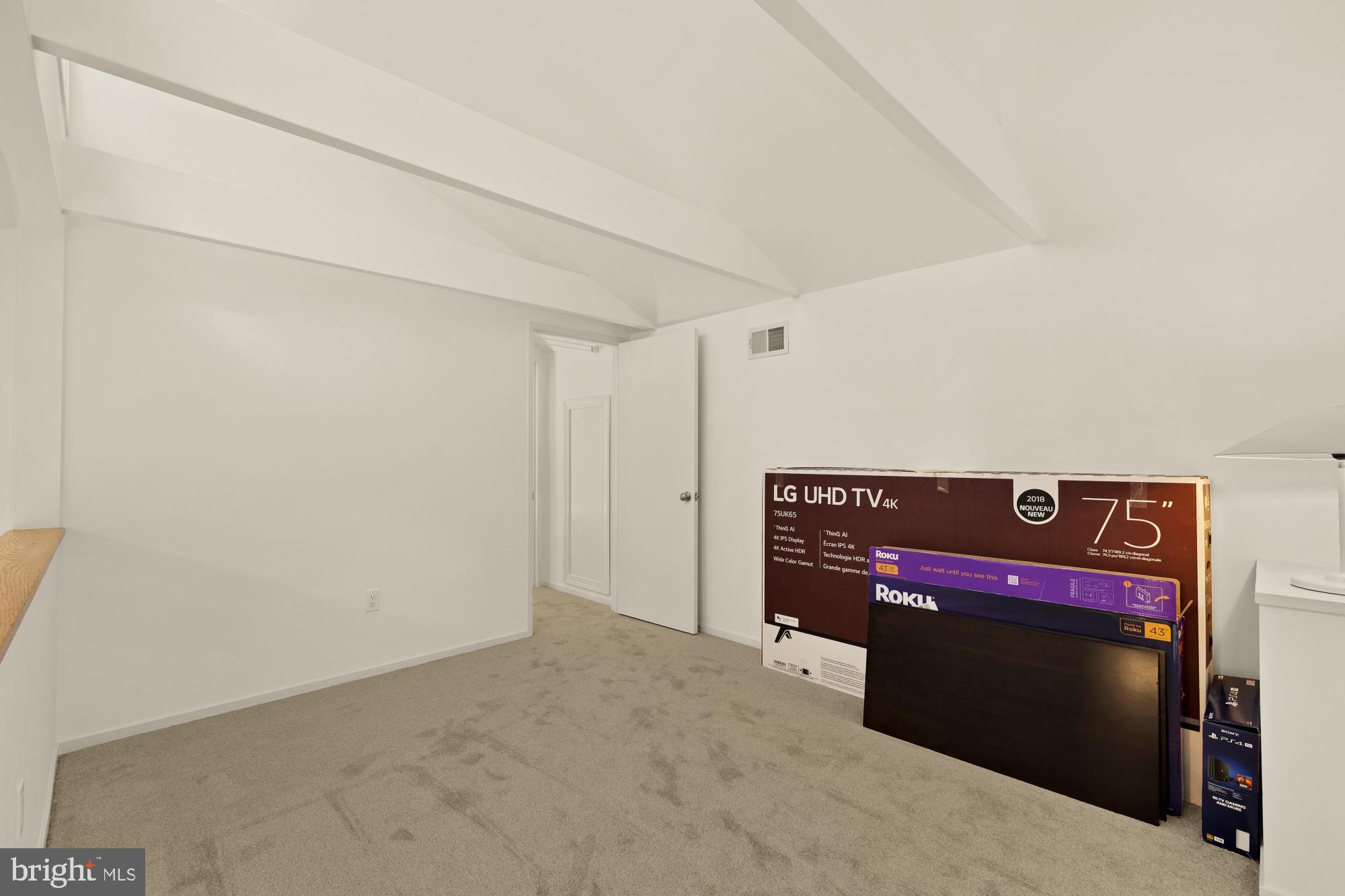 10419 CROSSING CREEK