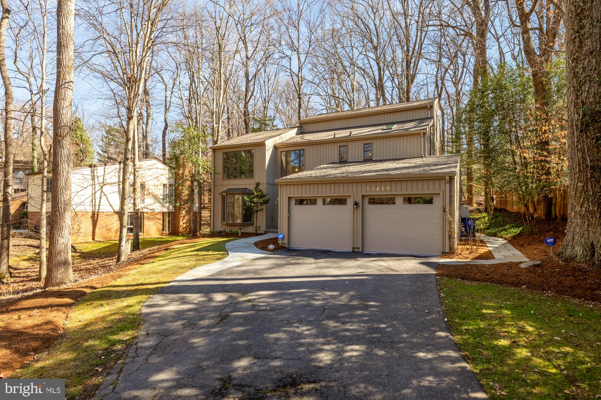 10419 CROSSING CREEK