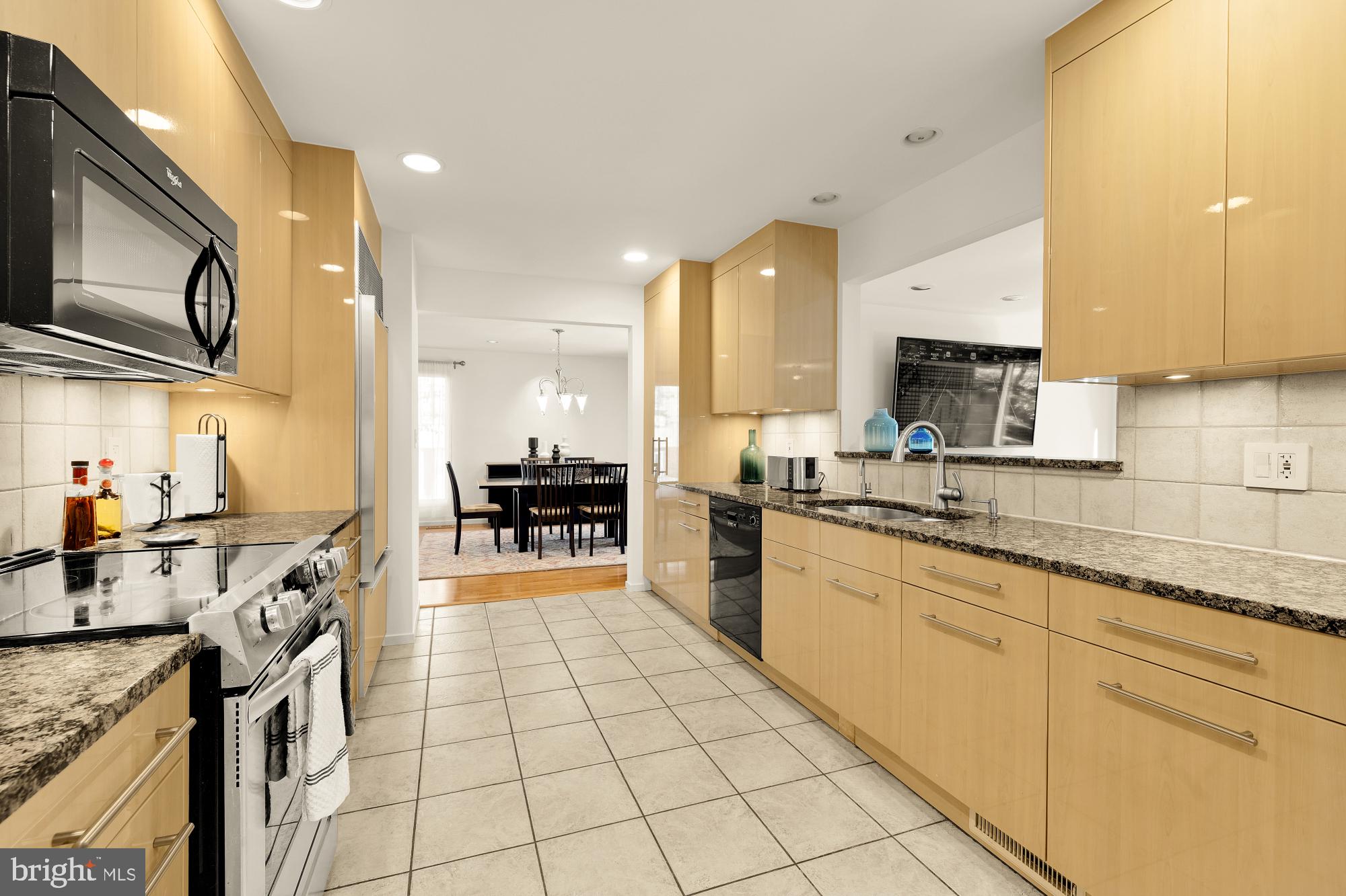 10419 CROSSING CREEK