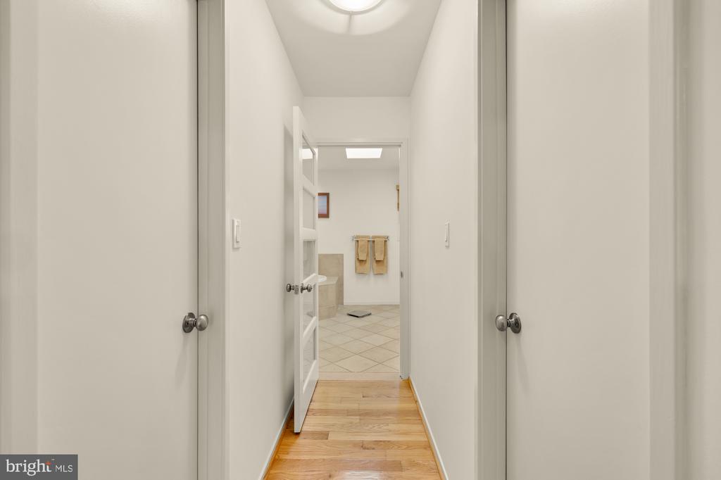 10419 CROSSING CREEK