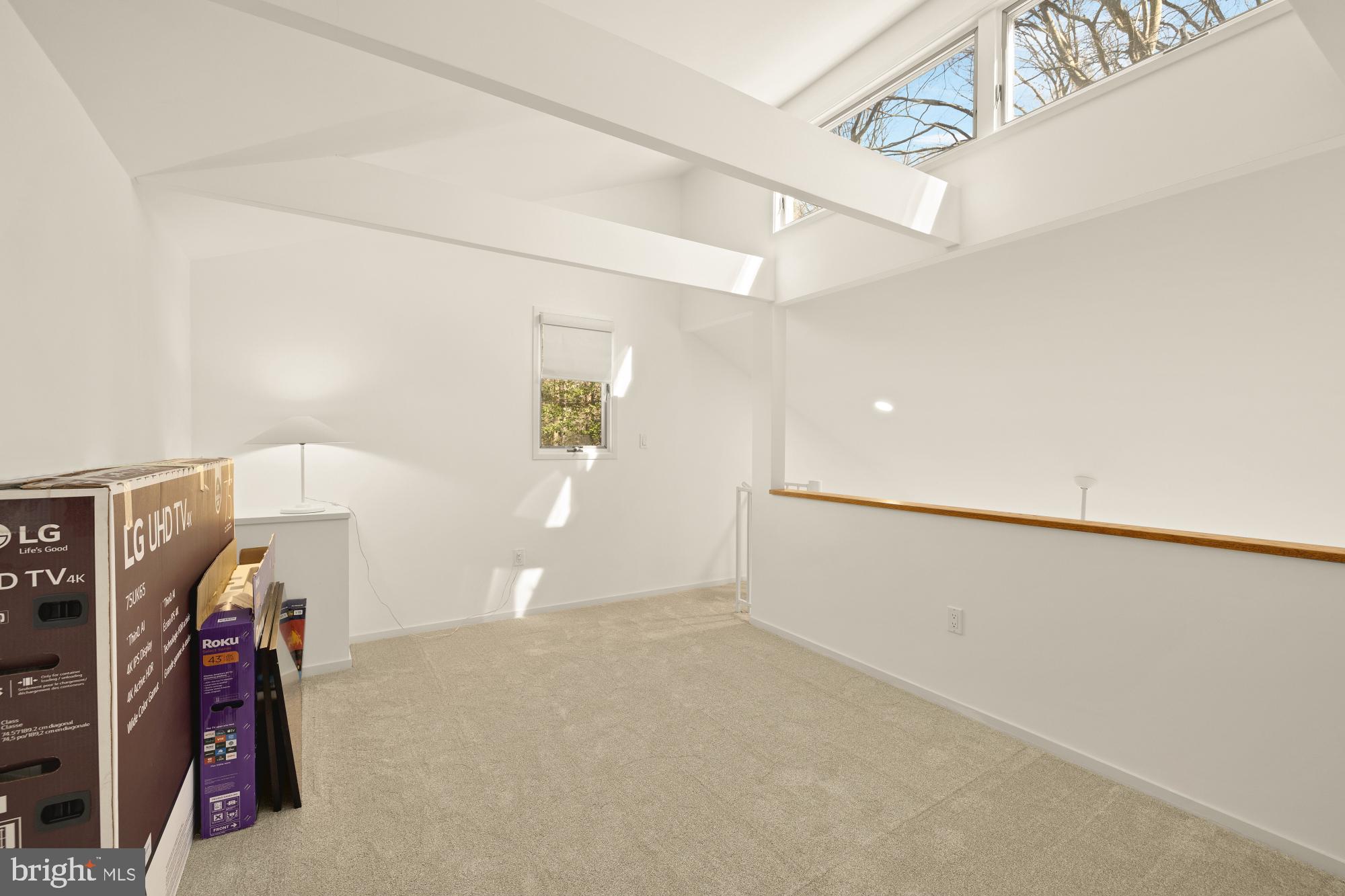 10419 CROSSING CREEK