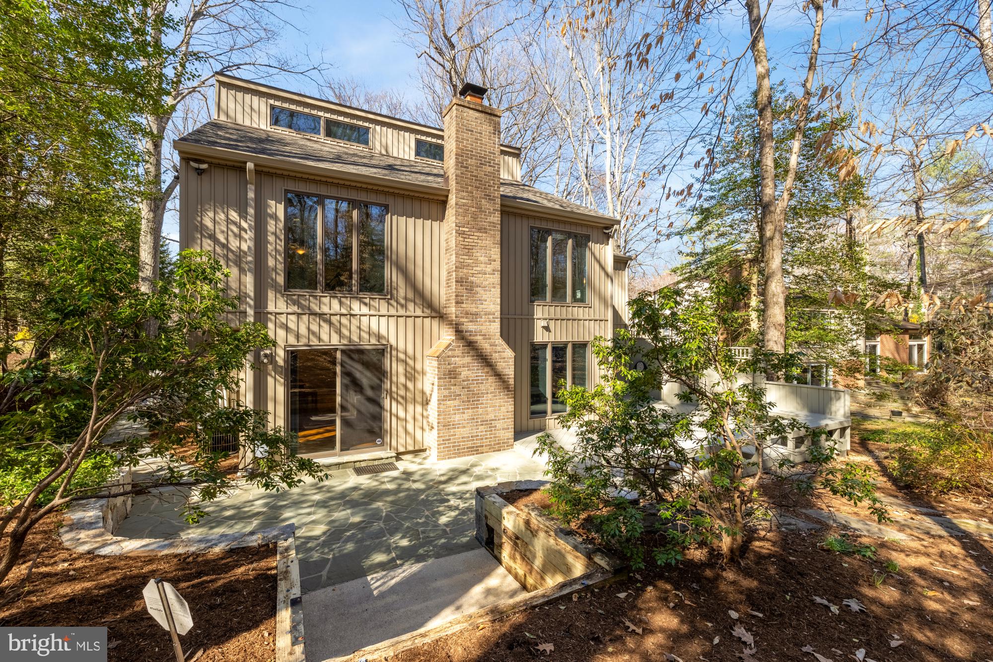 10419 CROSSING CREEK