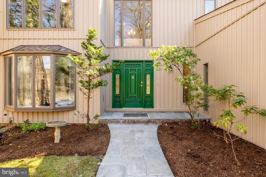 10419 CROSSING CREEK